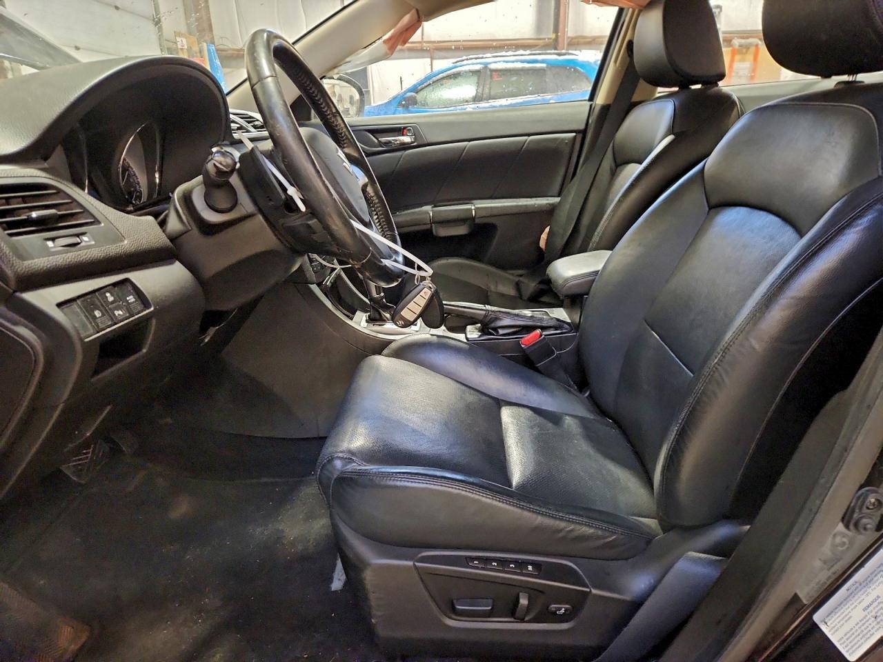 2011 SUZUKI Kizashi