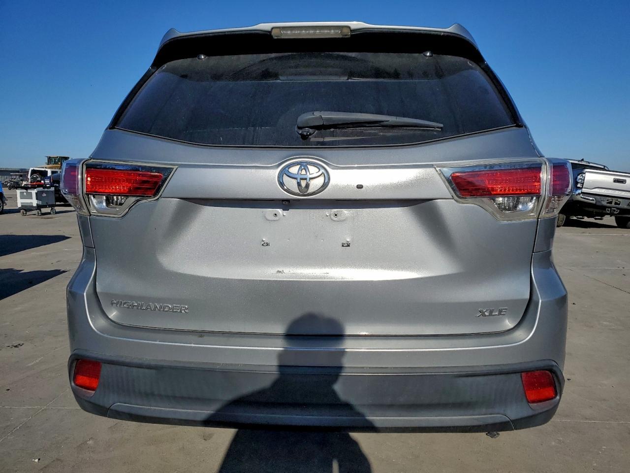 2015 TOYOTA HIGHLANDER