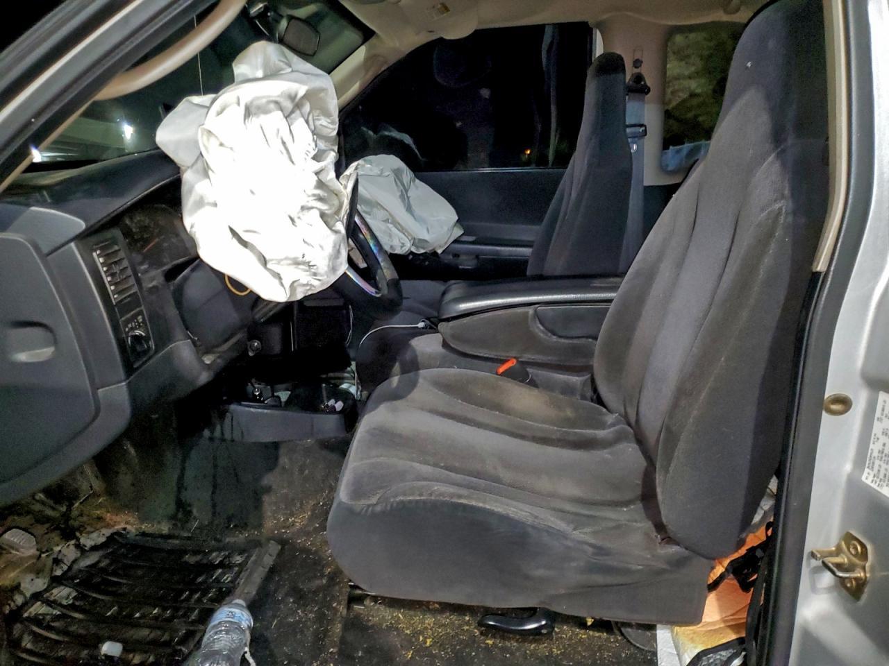 2003 DODGE Dakota