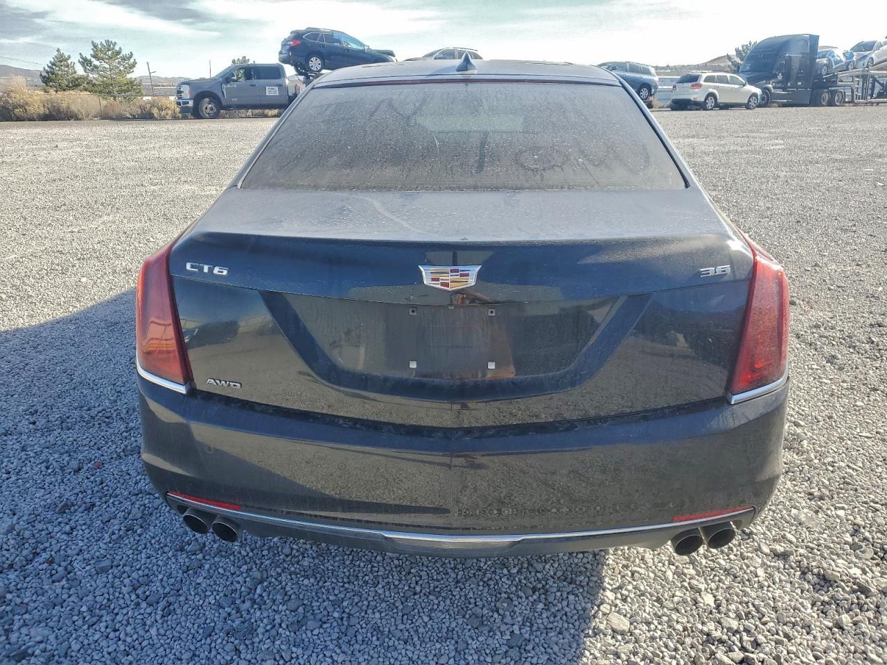 2017 CADILLAC CT6