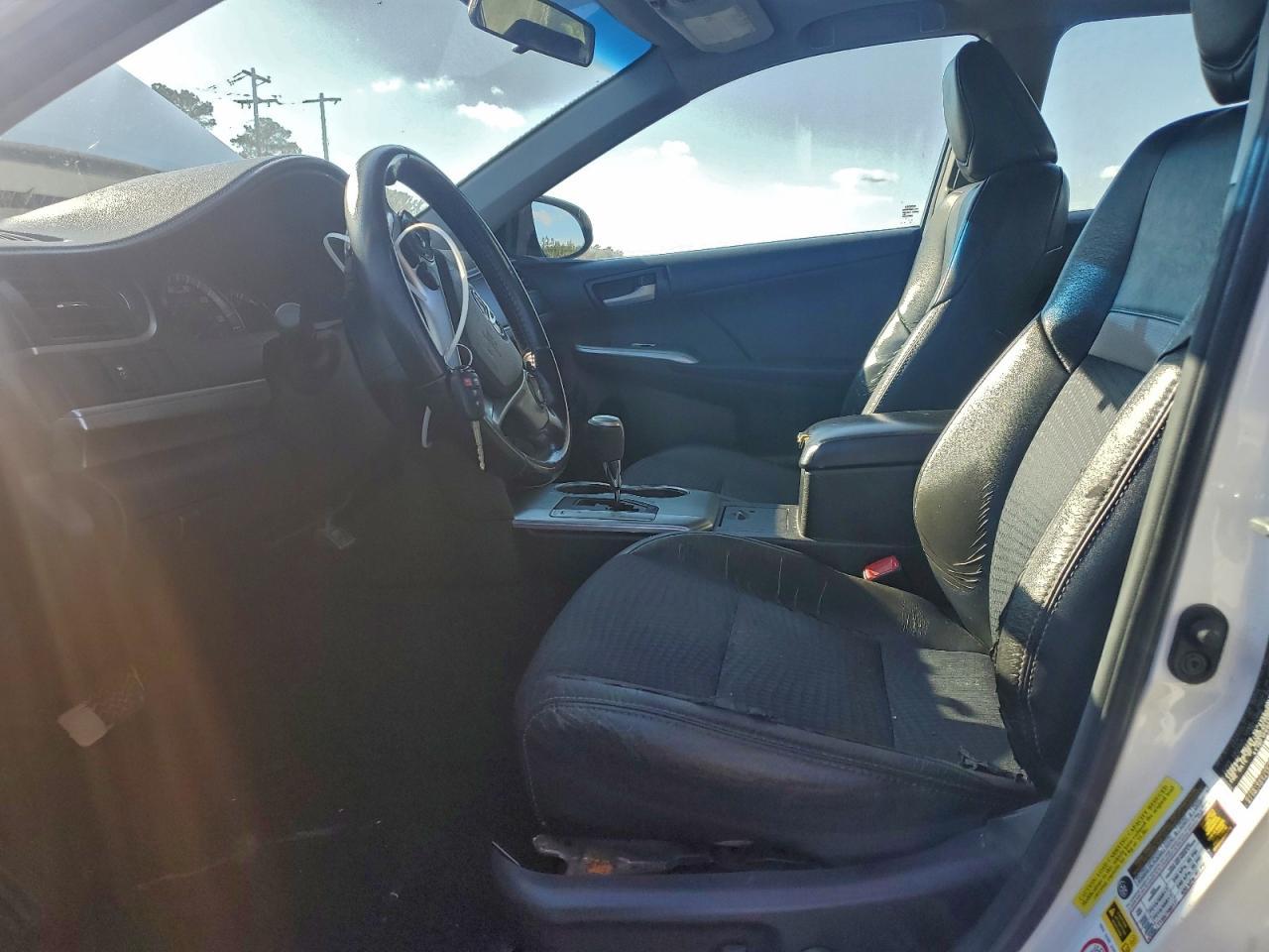 2014 TOYOTA CAMRY