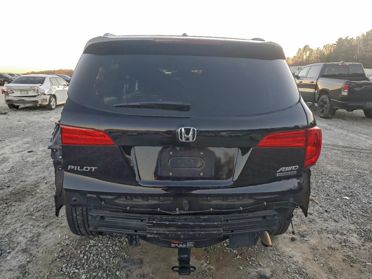 2016 HONDA PILOT