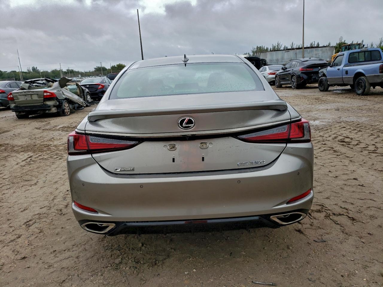 2021 LEXUS ES 350