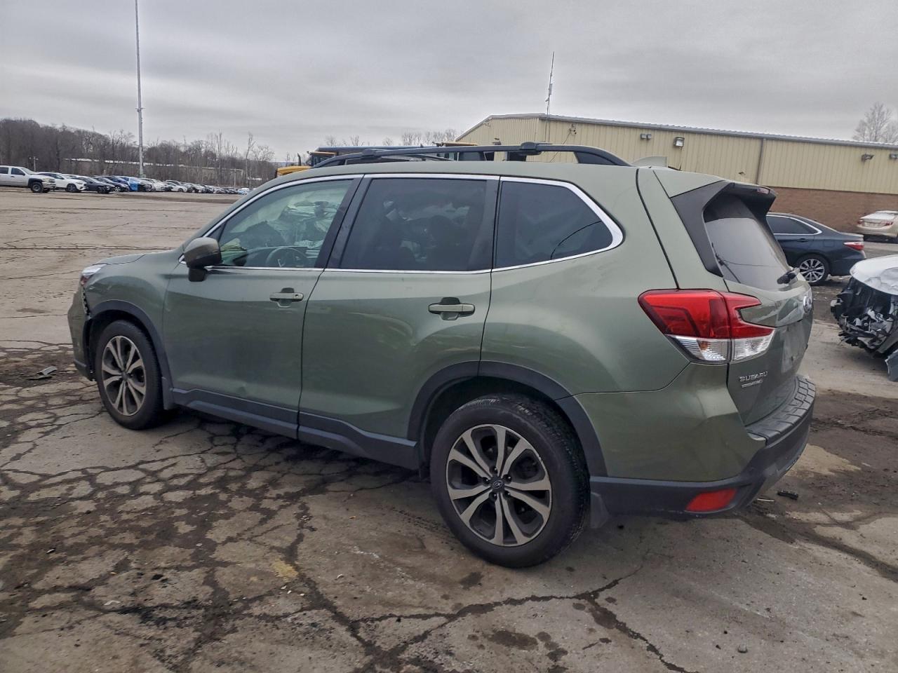 2021 SUBARU FORESTER