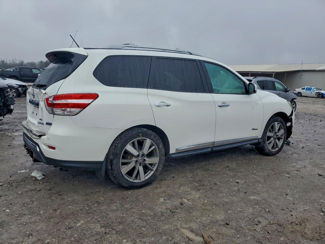 2014 NISSAN PATHFINDER