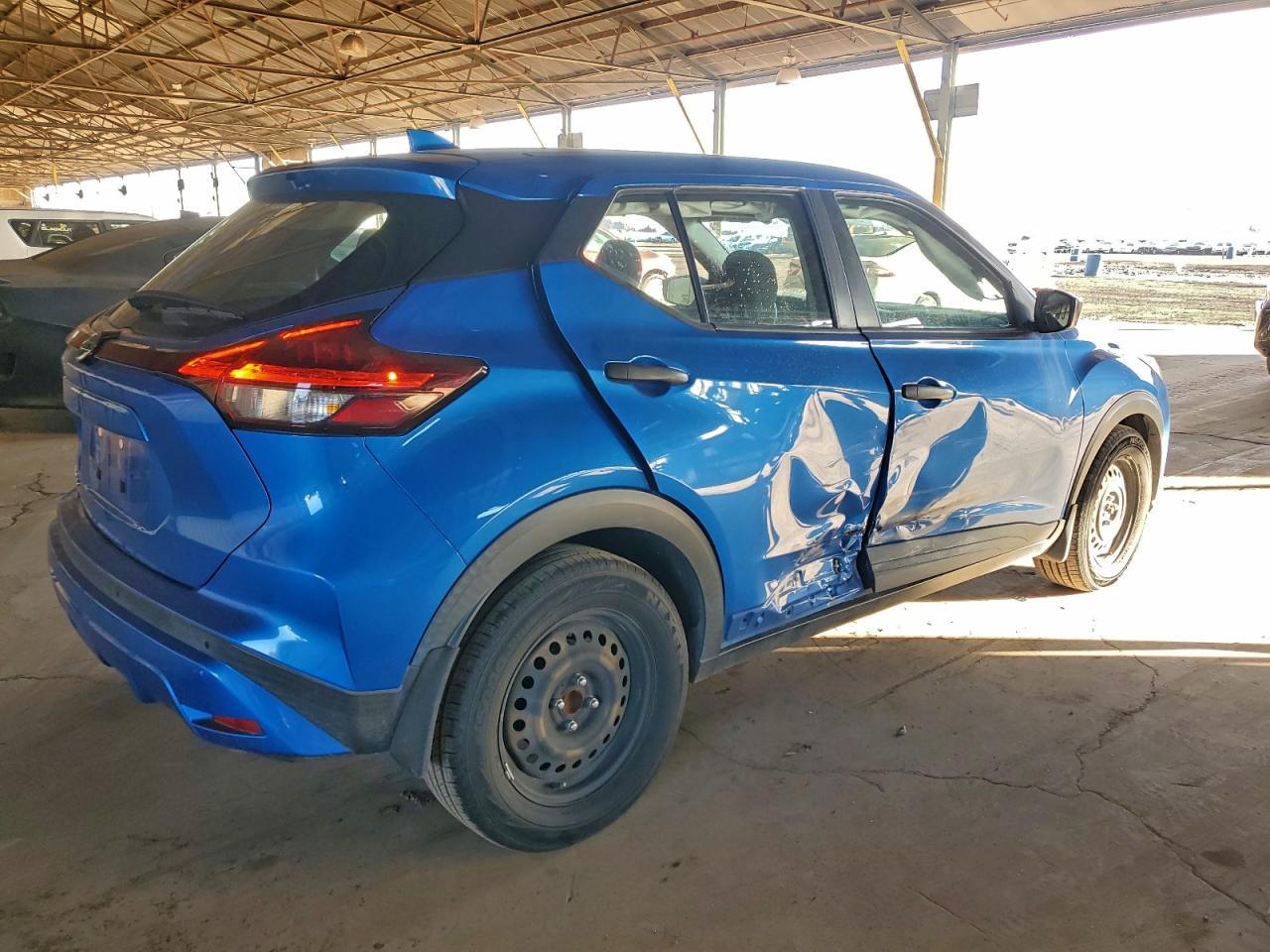 2021 NISSAN KICKS