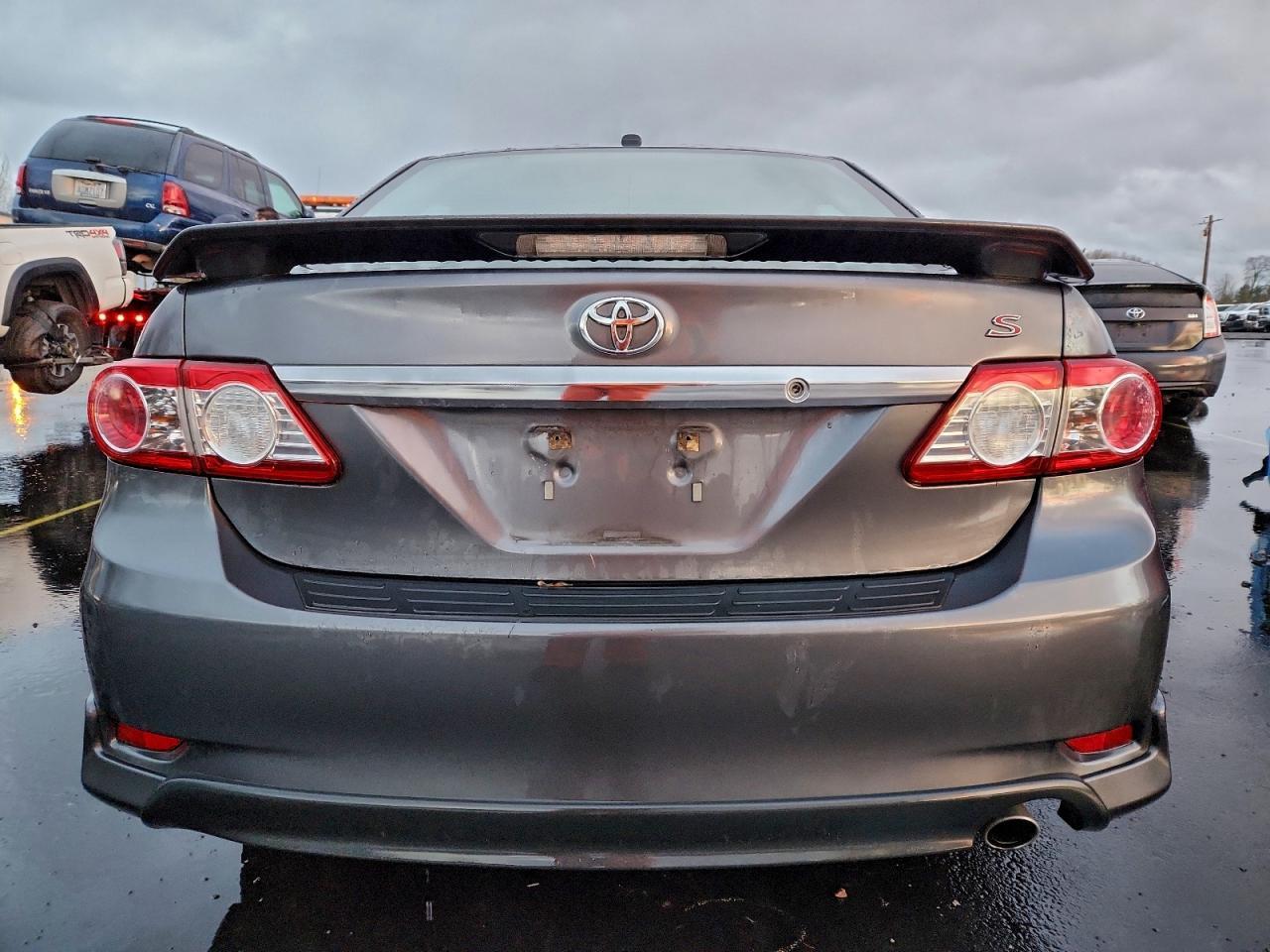 2011 TOYOTA COROLLA