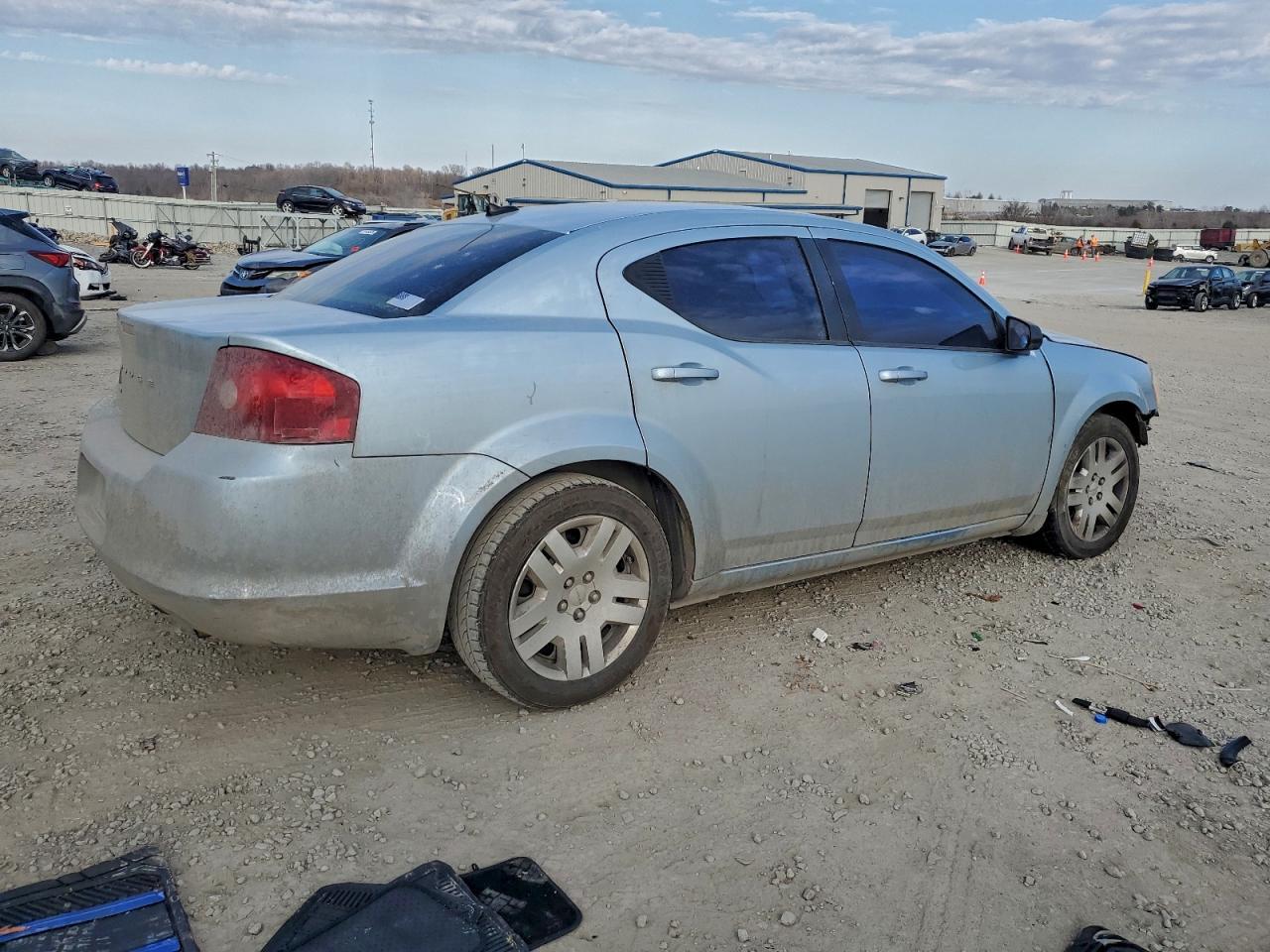 2013 DODGE Avenger