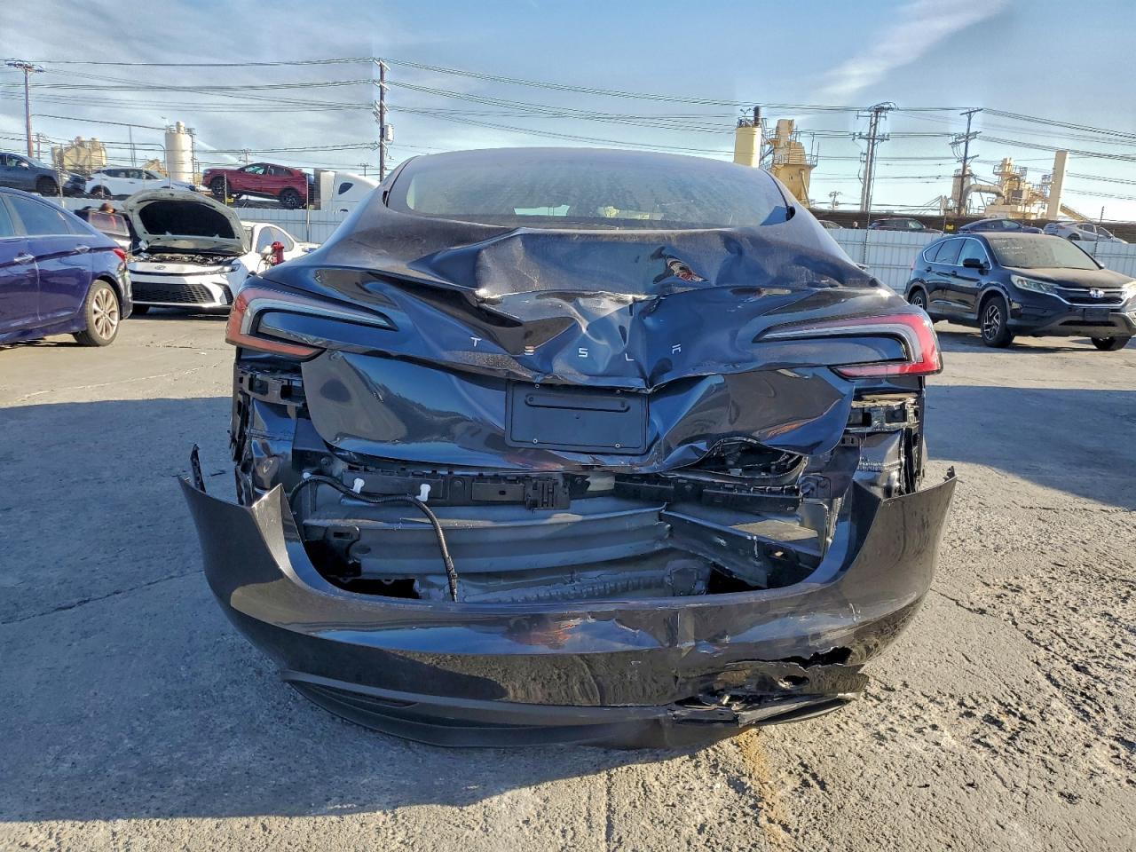 2025 TESLA MODEL 3