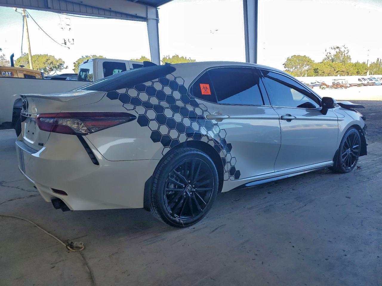 2023 TOYOTA CAMRY