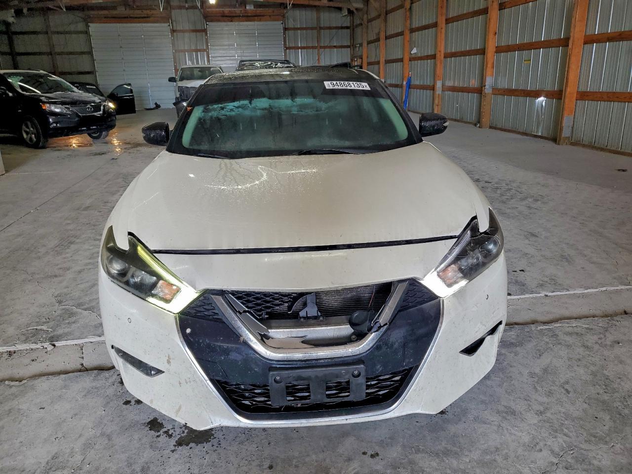 2017 NISSAN Maxima