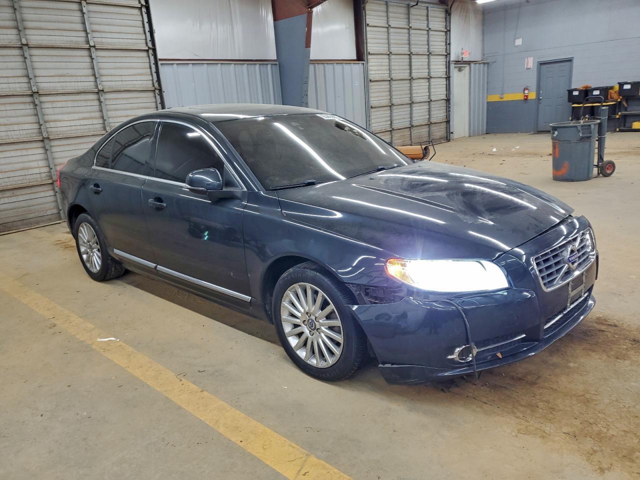 2013 VOLVO S80