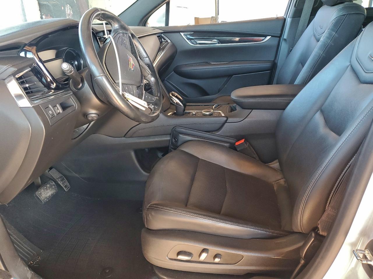 2020 CADILLAC XT5