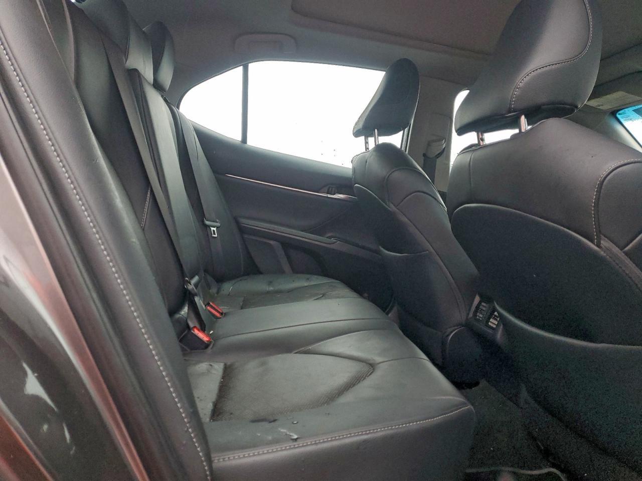 2019 TOYOTA CAMRY