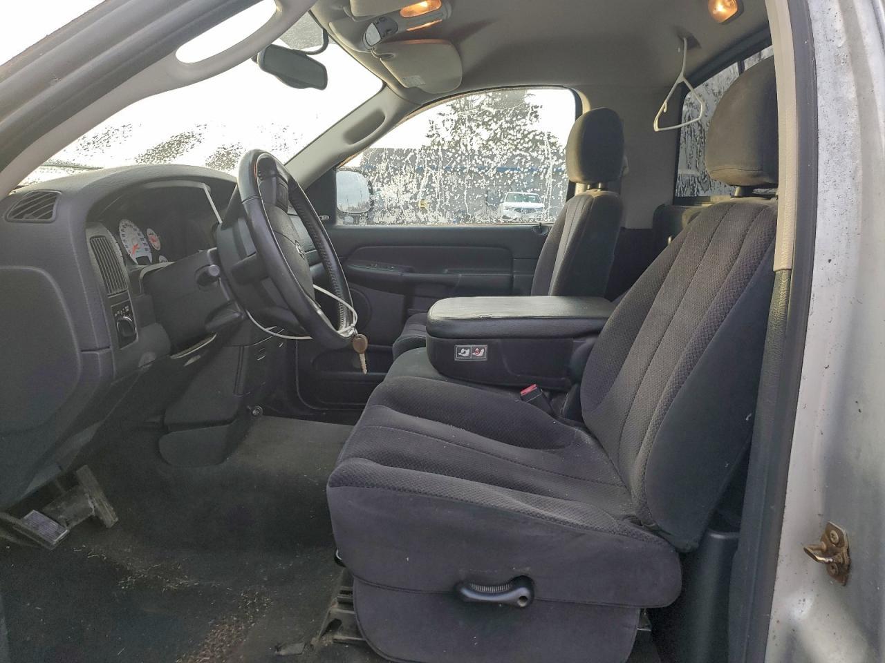 2004 DODGE RAM 1500