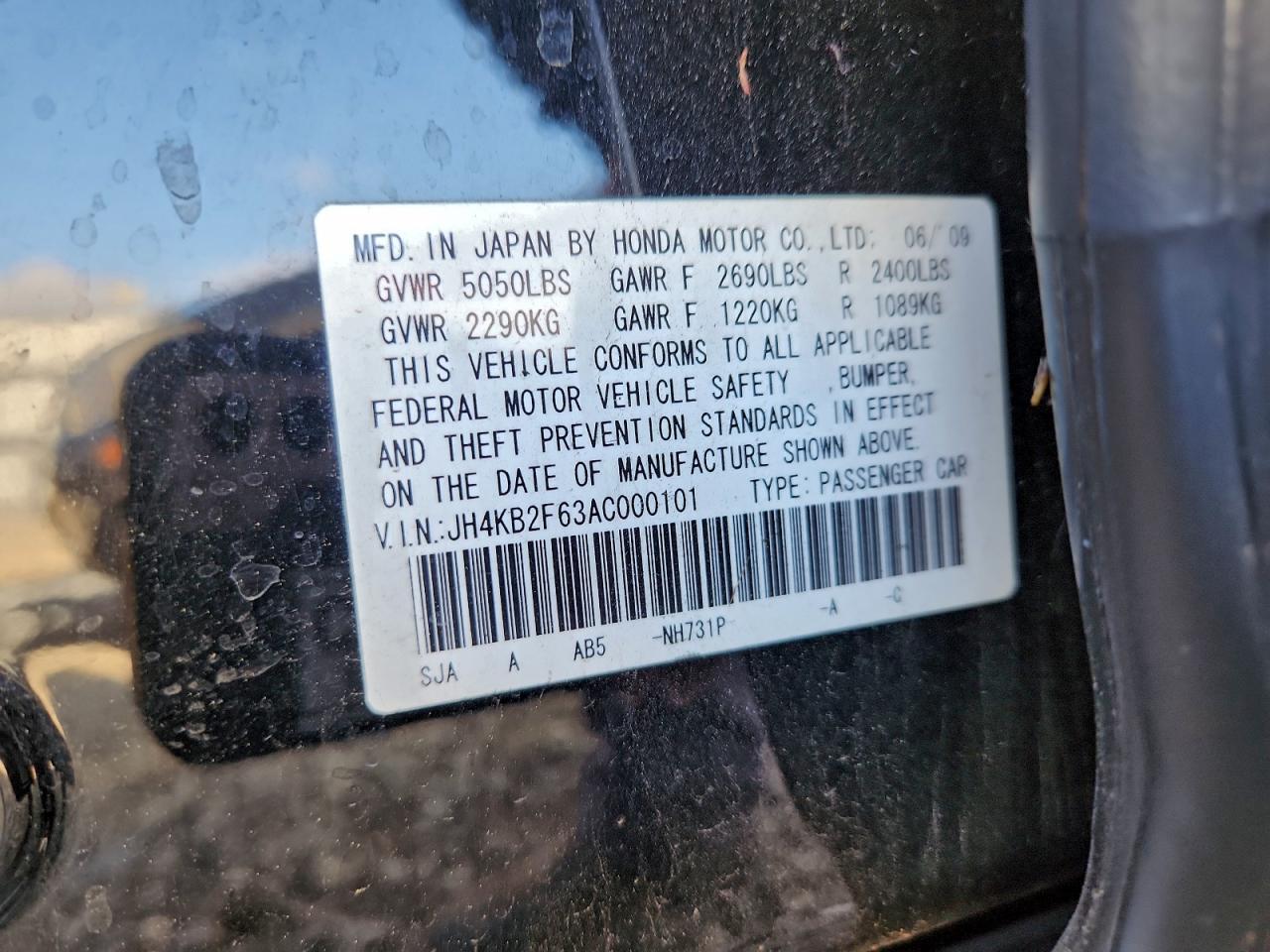 2010 ACURA RL