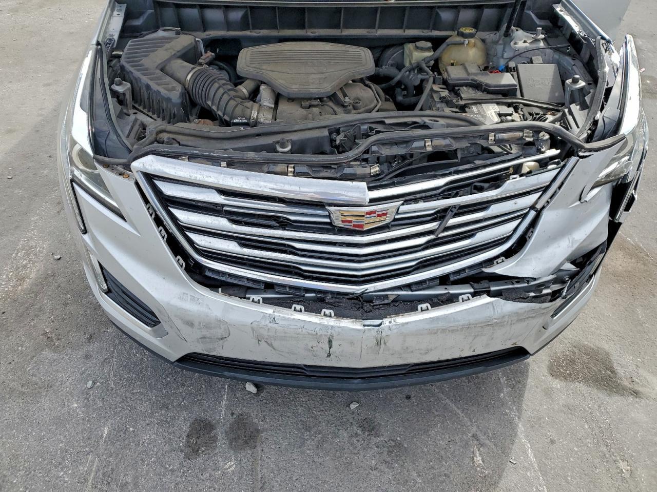 2017 CADILLAC XT5