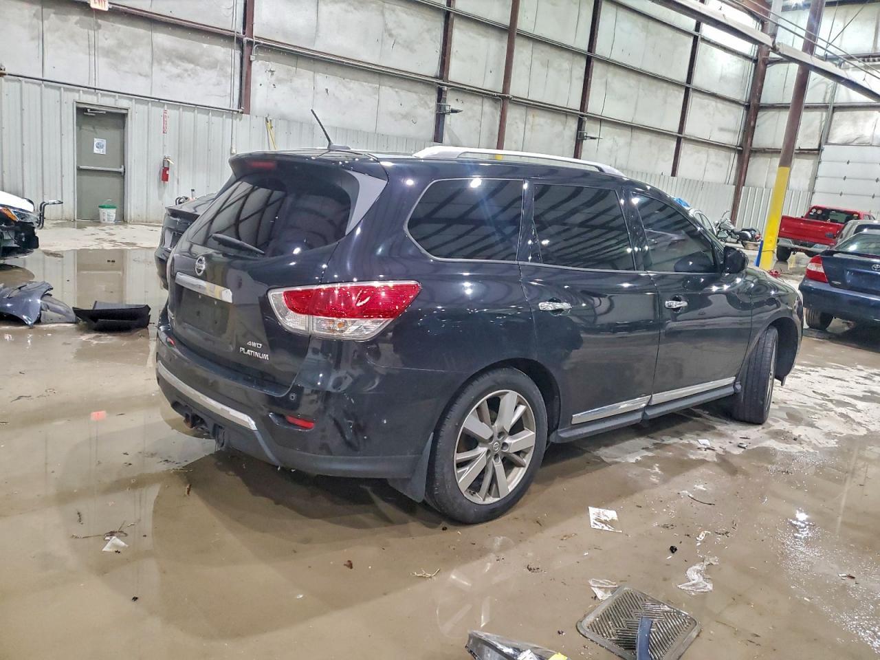 2016 NISSAN PATHFINDER