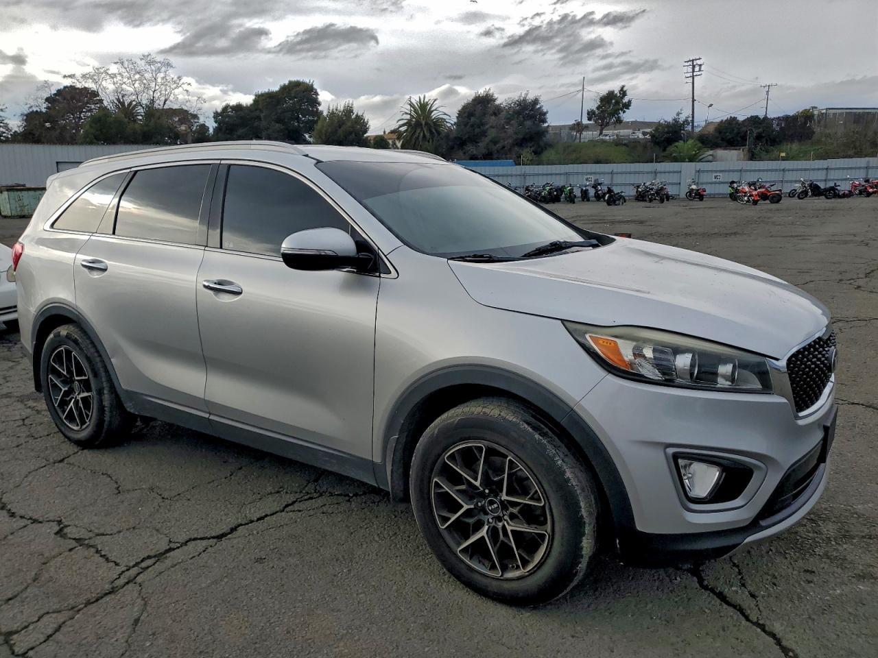 2017 KIA SORENTO