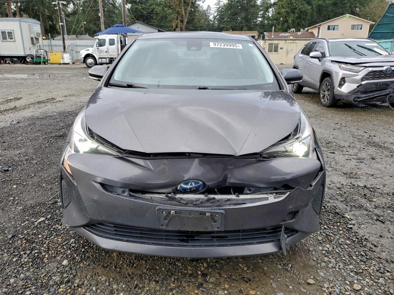 2017 TOYOTA PRIUS