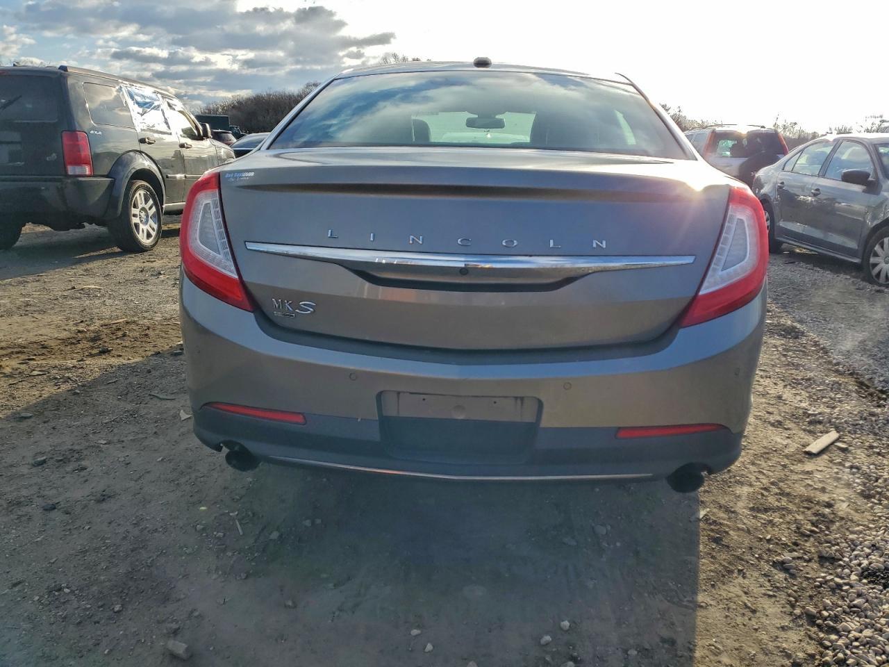 2016 LINCOLN MKS