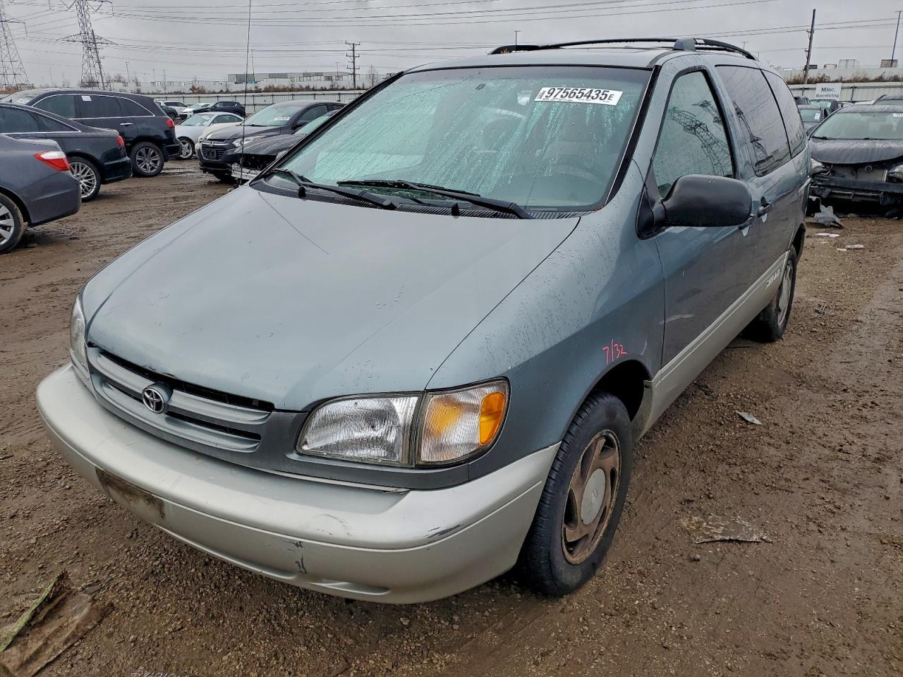 2000 TOYOTA SIENNA