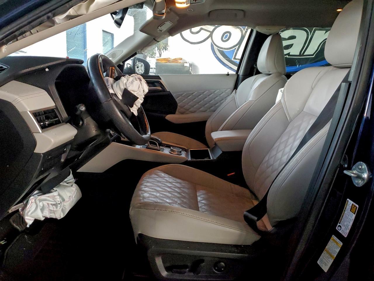 2023 MITSUBISHI outlander