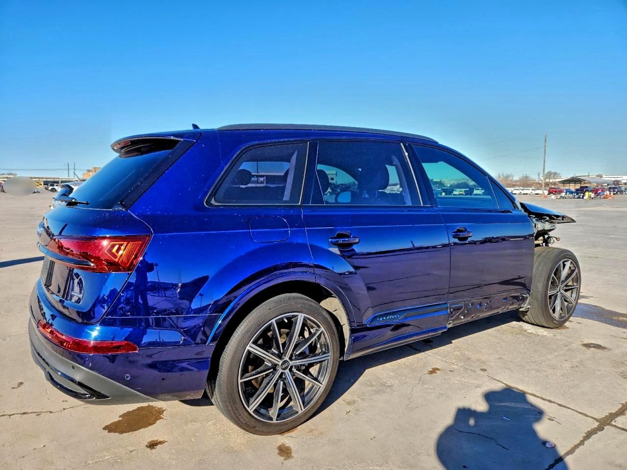 2022 AUDI Q7