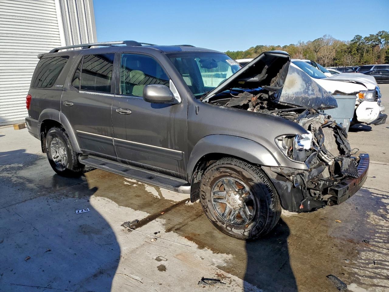 2003 TOYOTA Sequoia