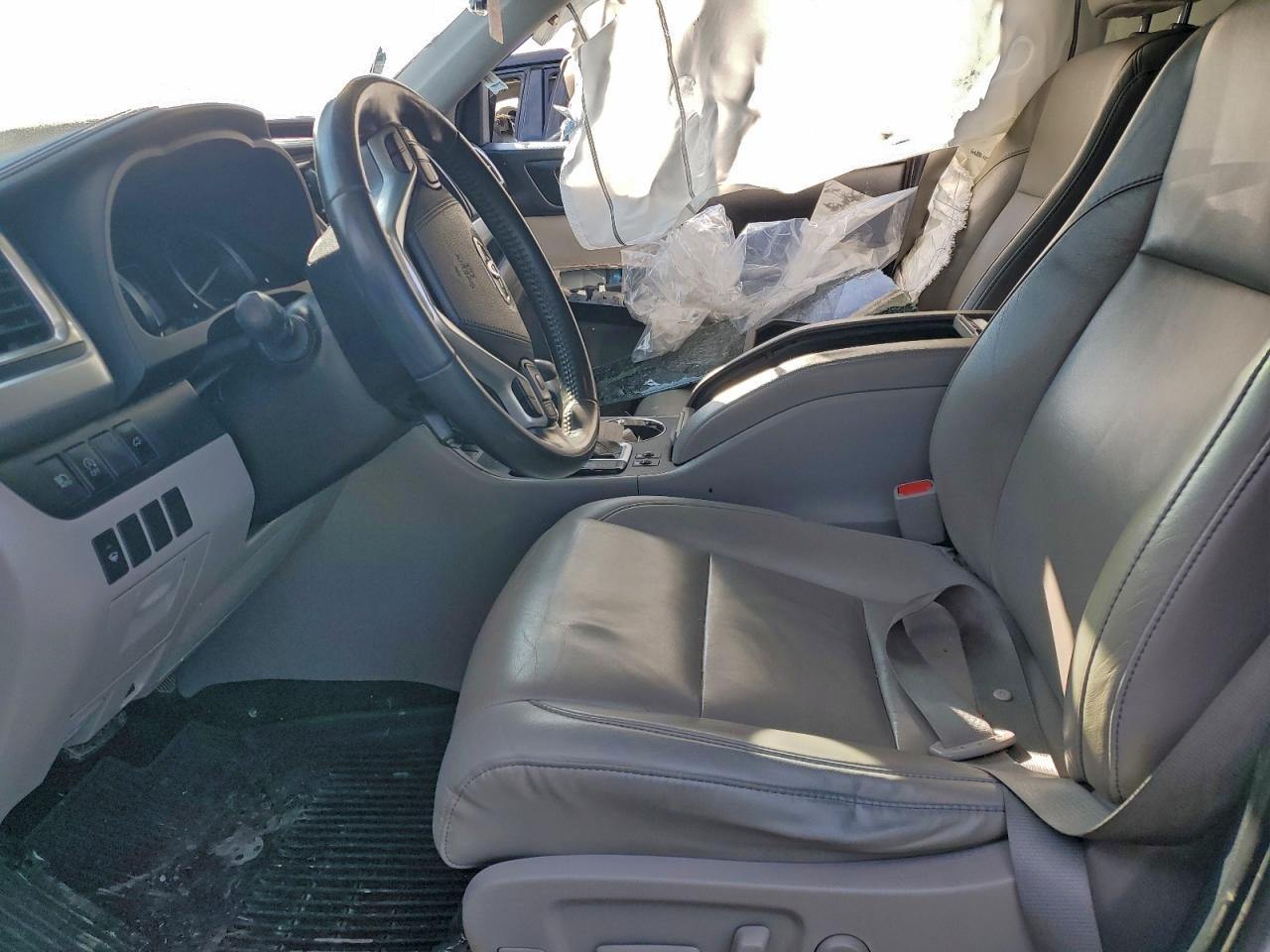2019 TOYOTA HIGHLANDER