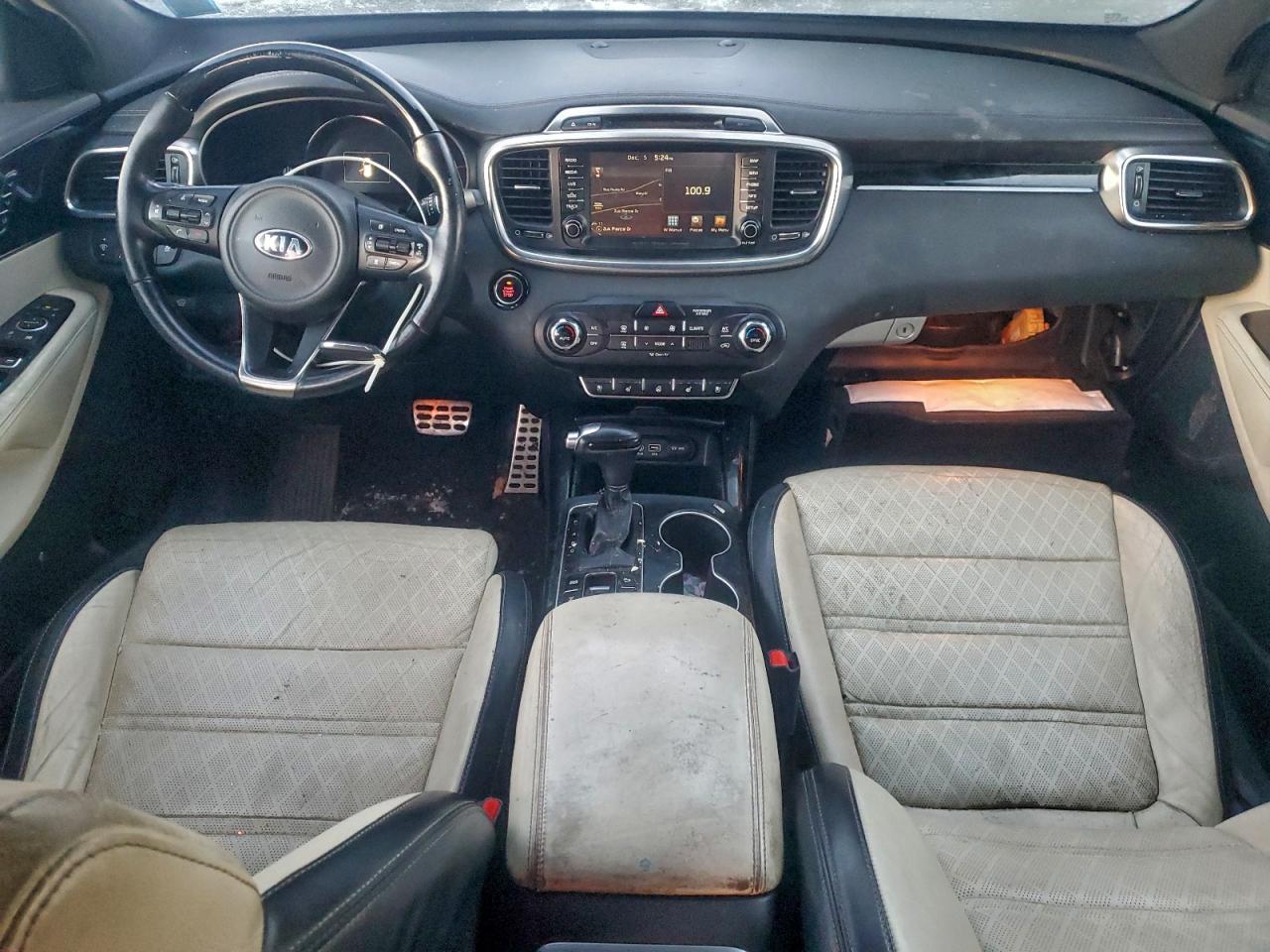 2017 KIA SORENTO