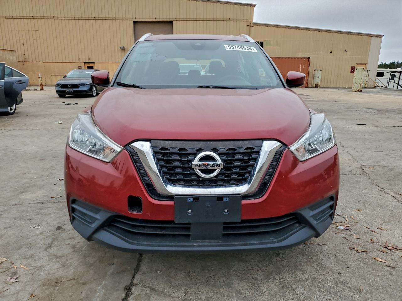 2020 NISSAN KICKS