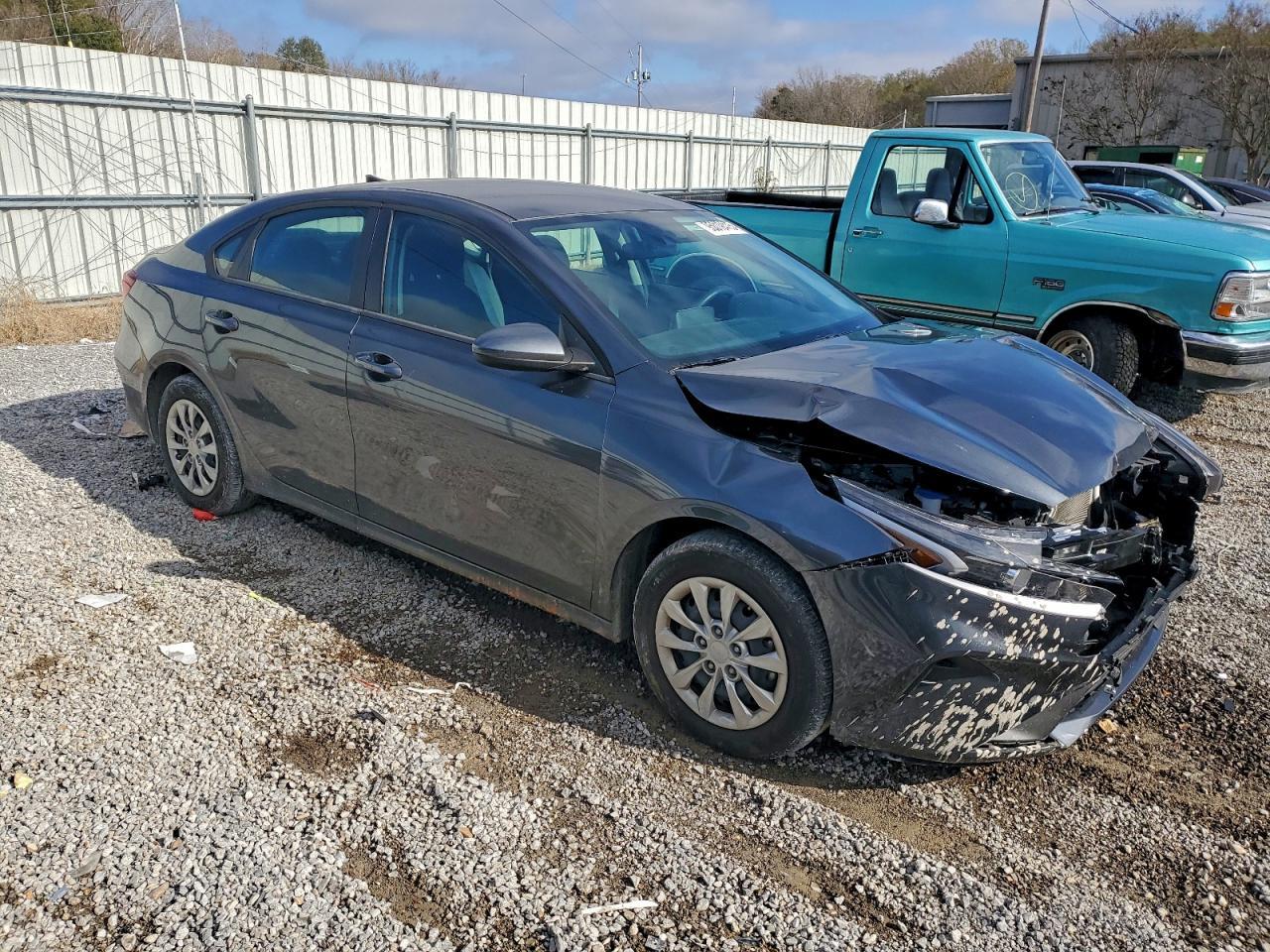2024 KIA FORTE