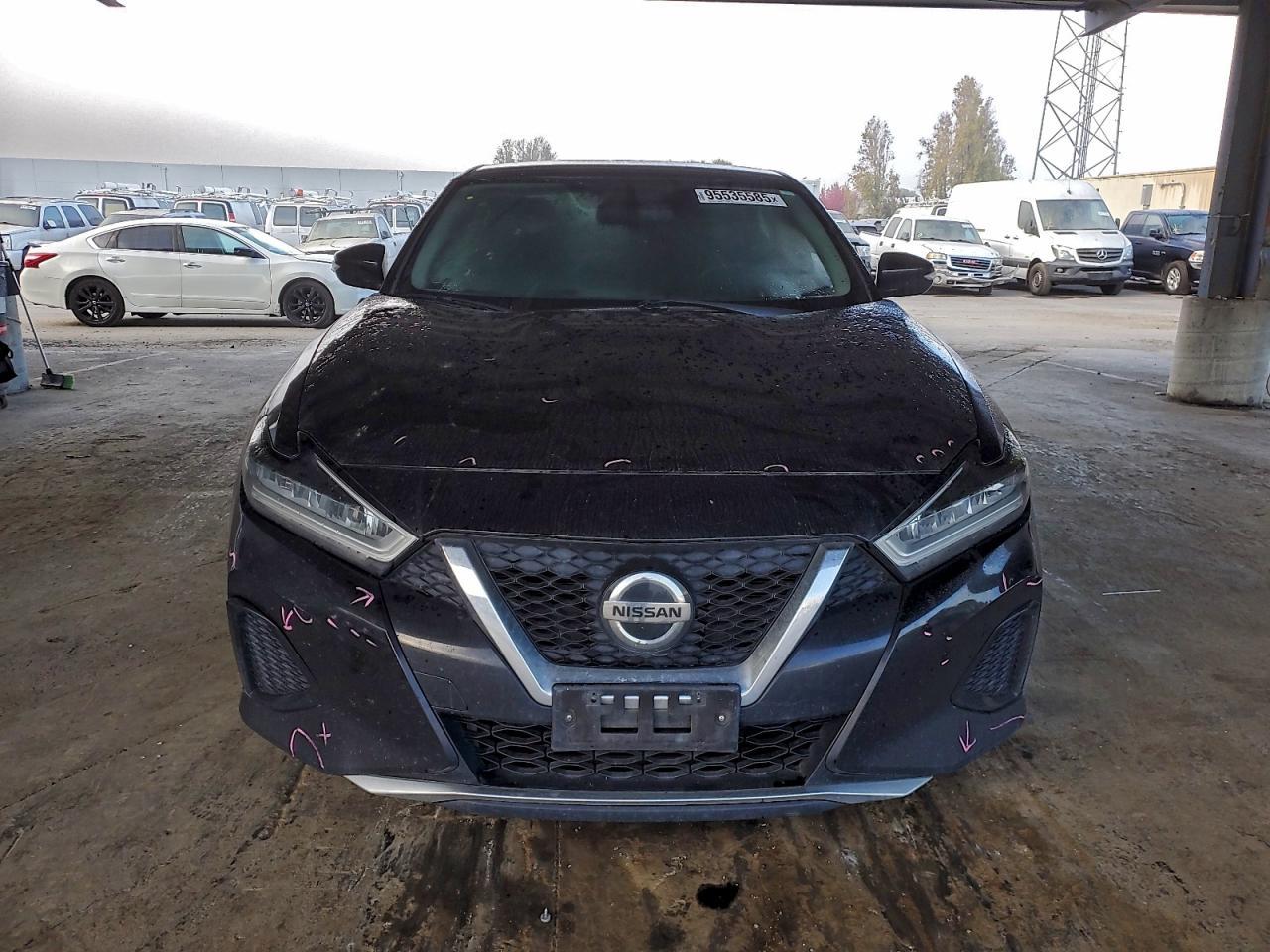 2019 NISSAN Maxima