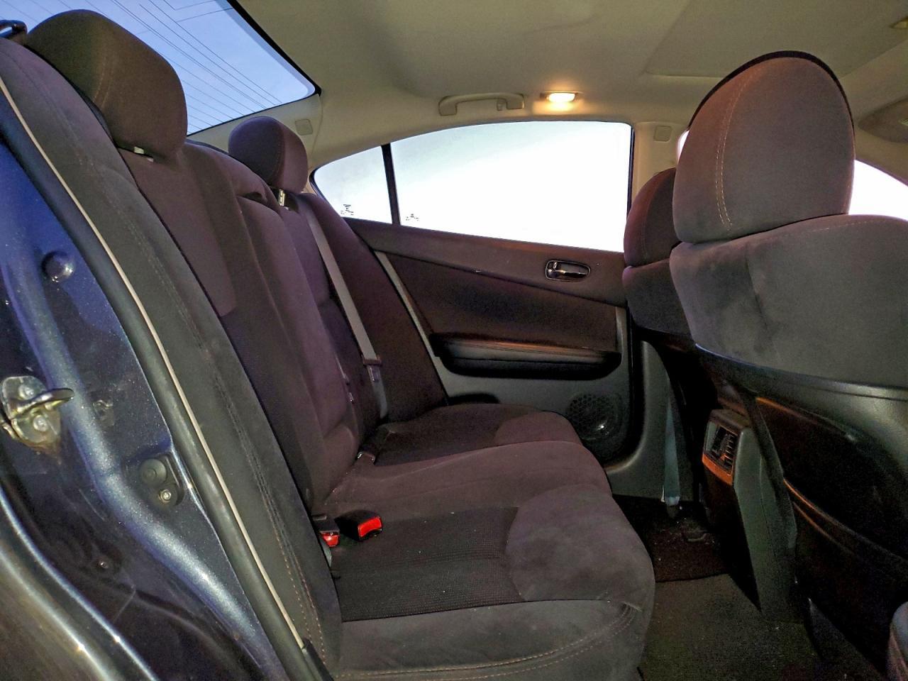 2013 NISSAN Maxima