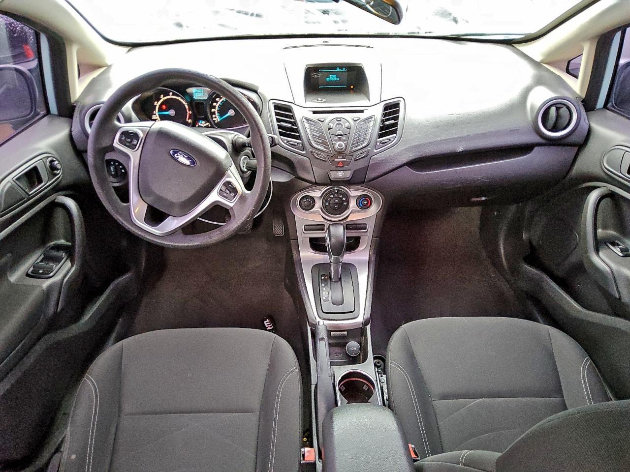 2017 FORD Fiesta