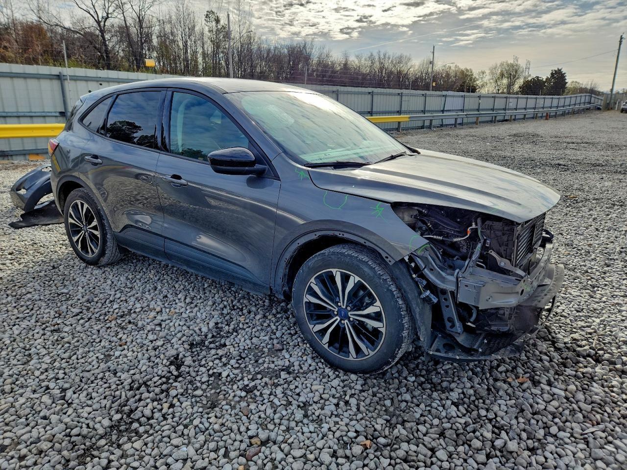 2022 FORD ESCAPE