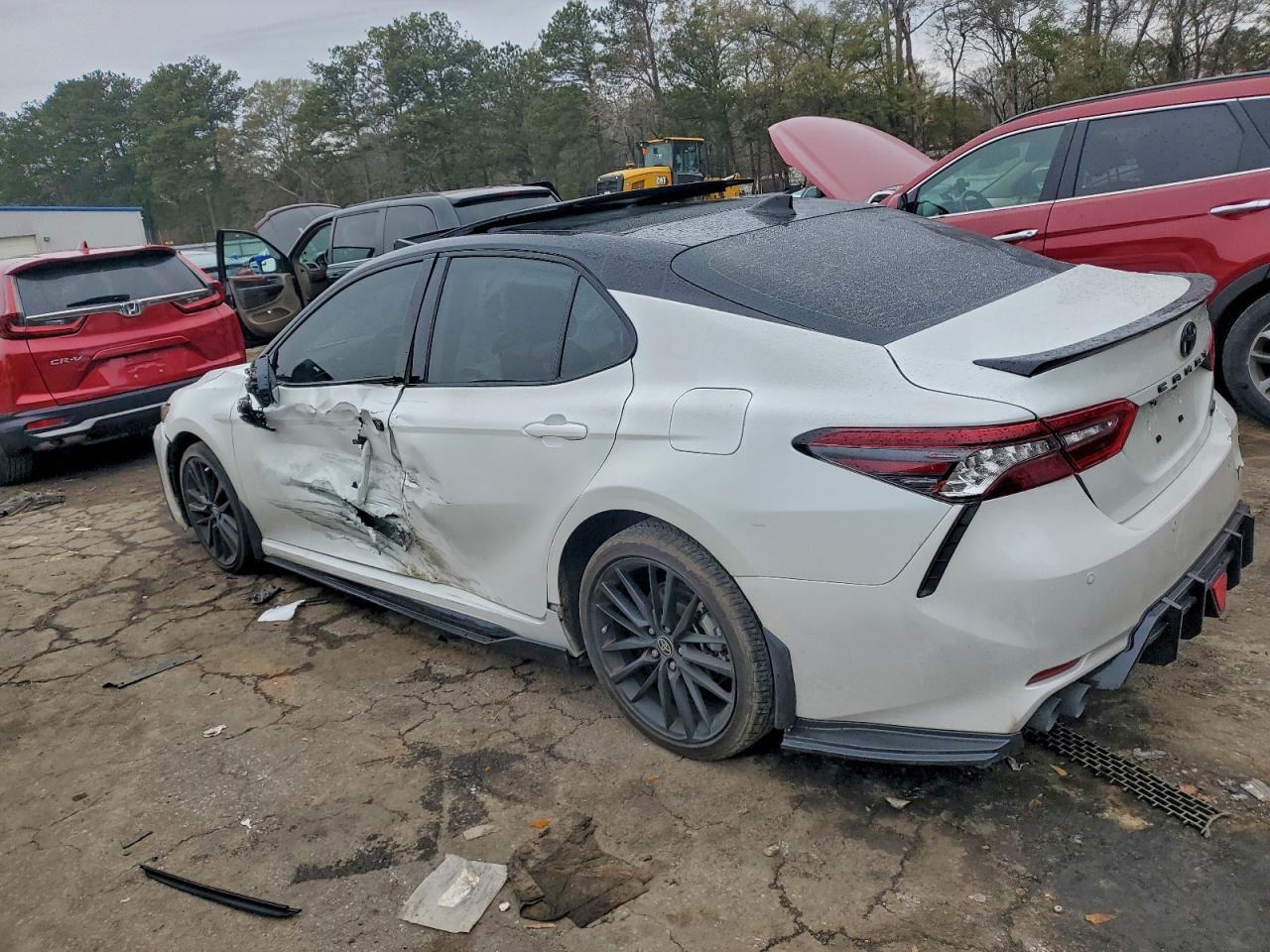 2024 TOYOTA CAMRY