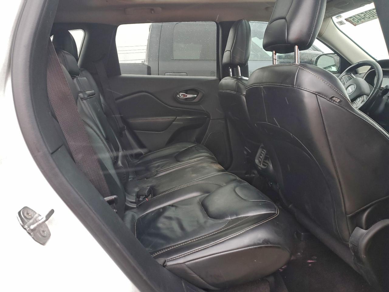 2016 JEEP CHEROKEE