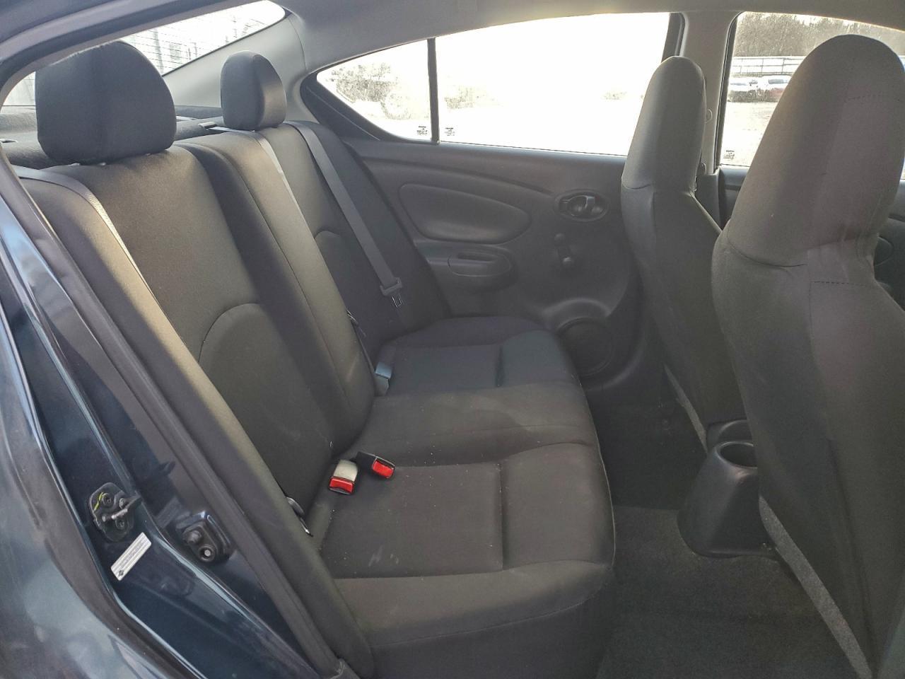 2017 NISSAN VERSA