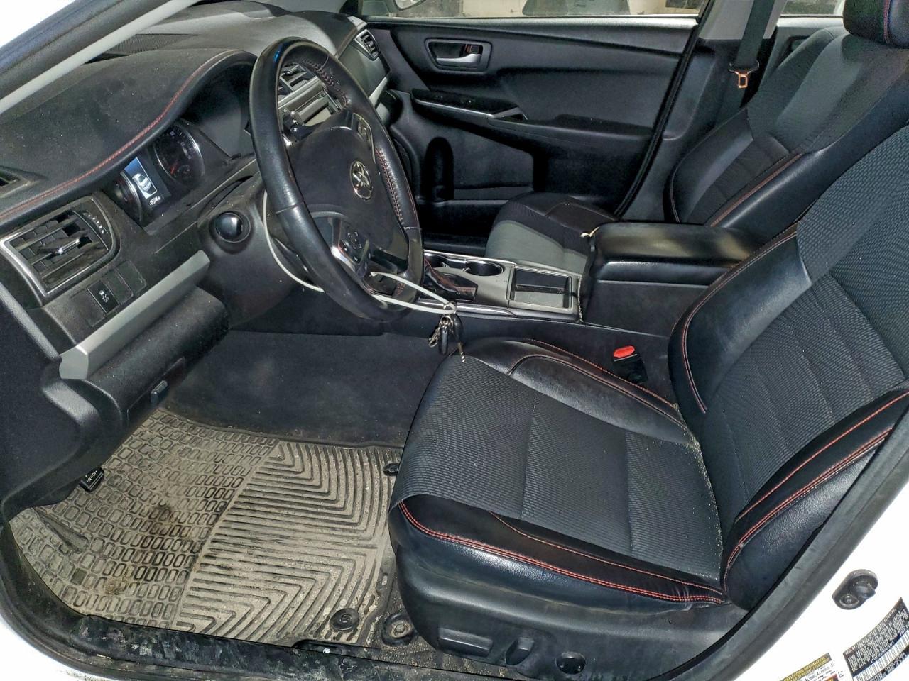 2017 TOYOTA CAMRY