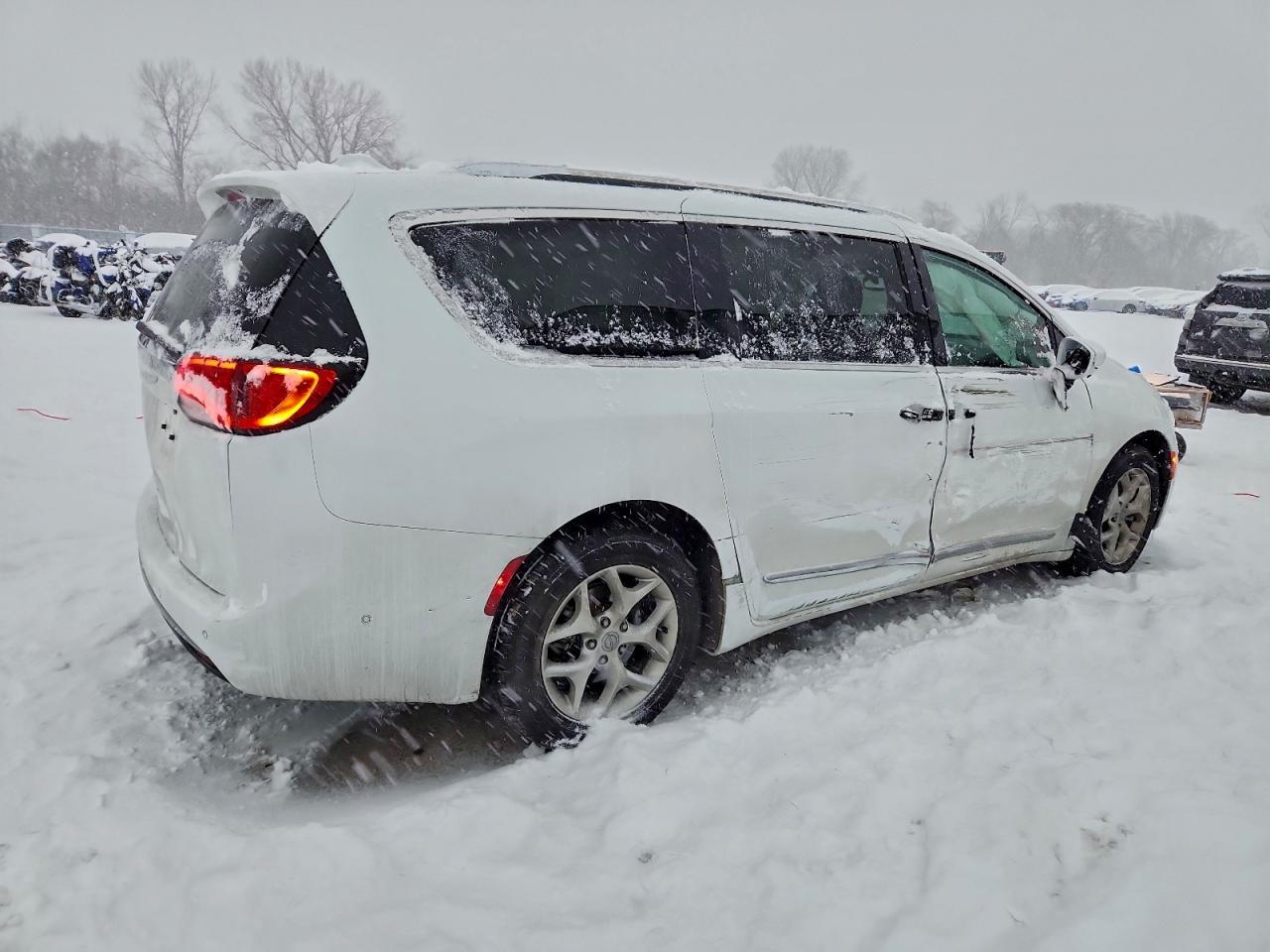 2020 CHRYSLER Pacifica