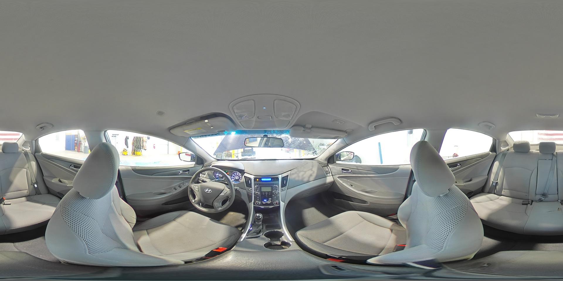 2011 HYUNDAI SONATA