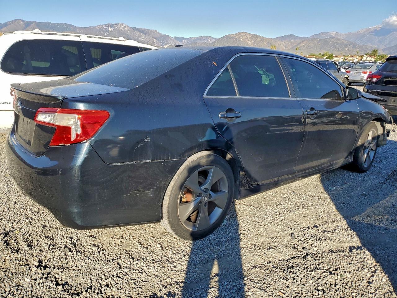2012 TOYOTA CAMRY