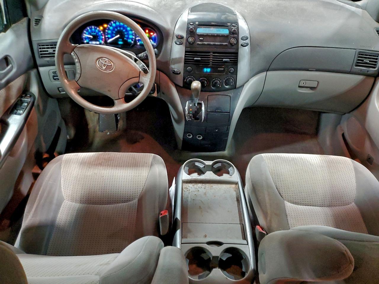 2008 TOYOTA SIENNA