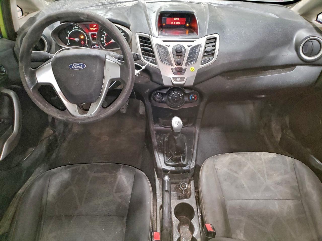 2011 FORD Fiesta