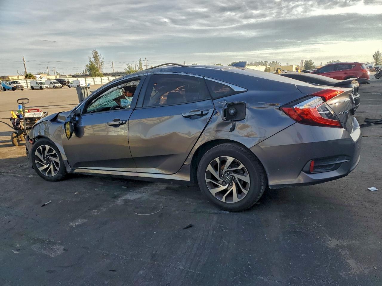 2018 HONDA CIVIC