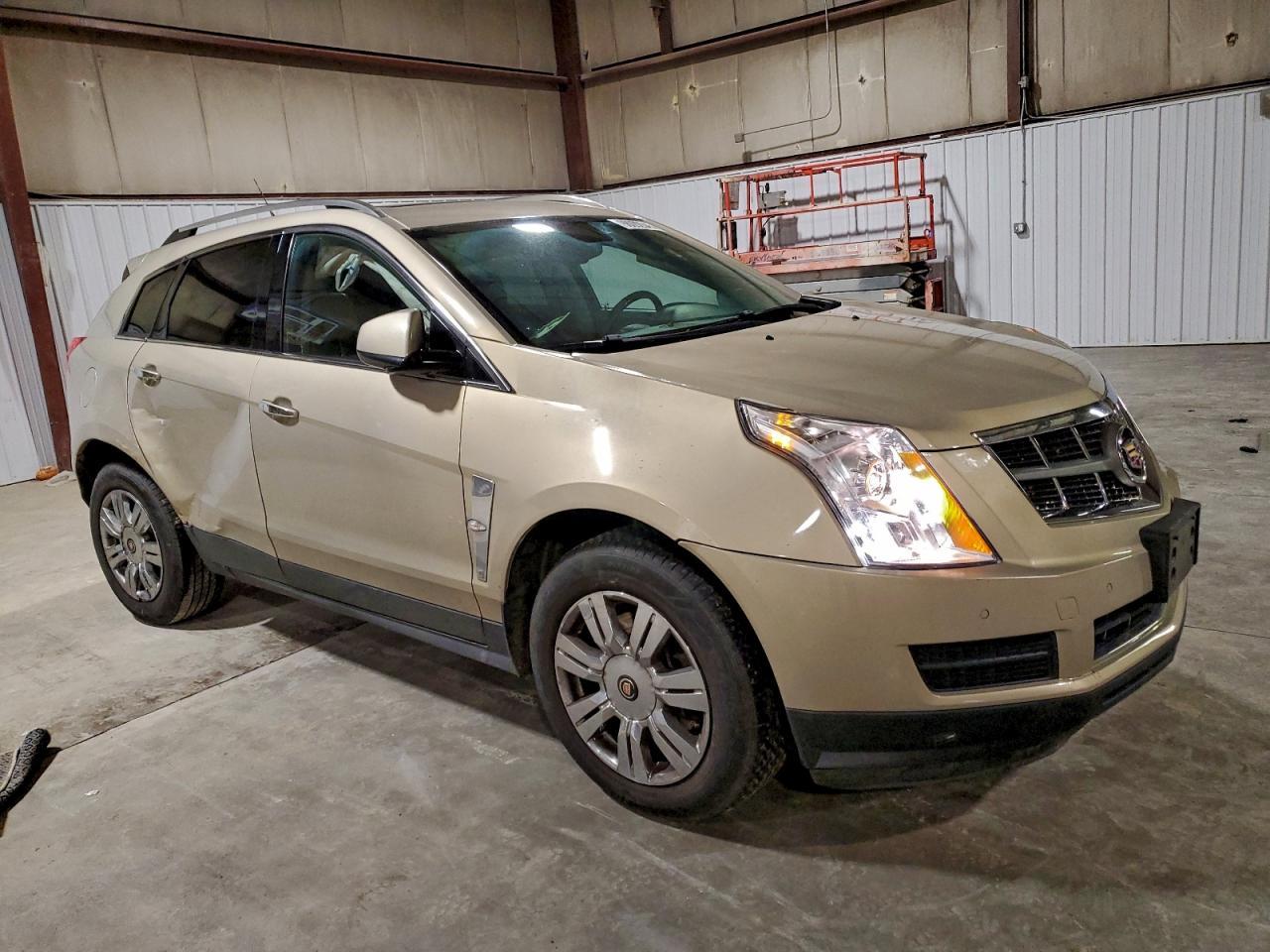 2010 CADILLAC SRX