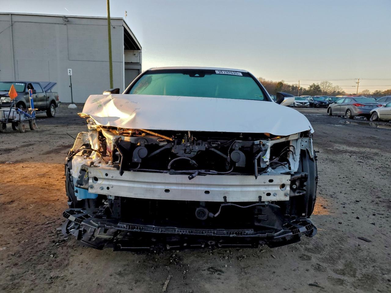 2021 LEXUS ES 300H