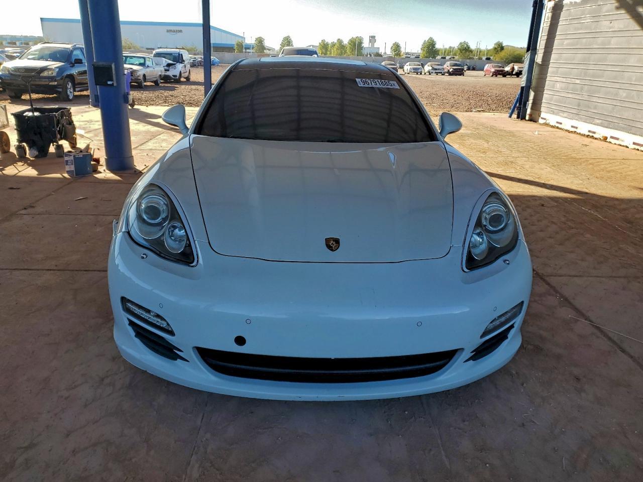 2013 PORSCHE Panamera